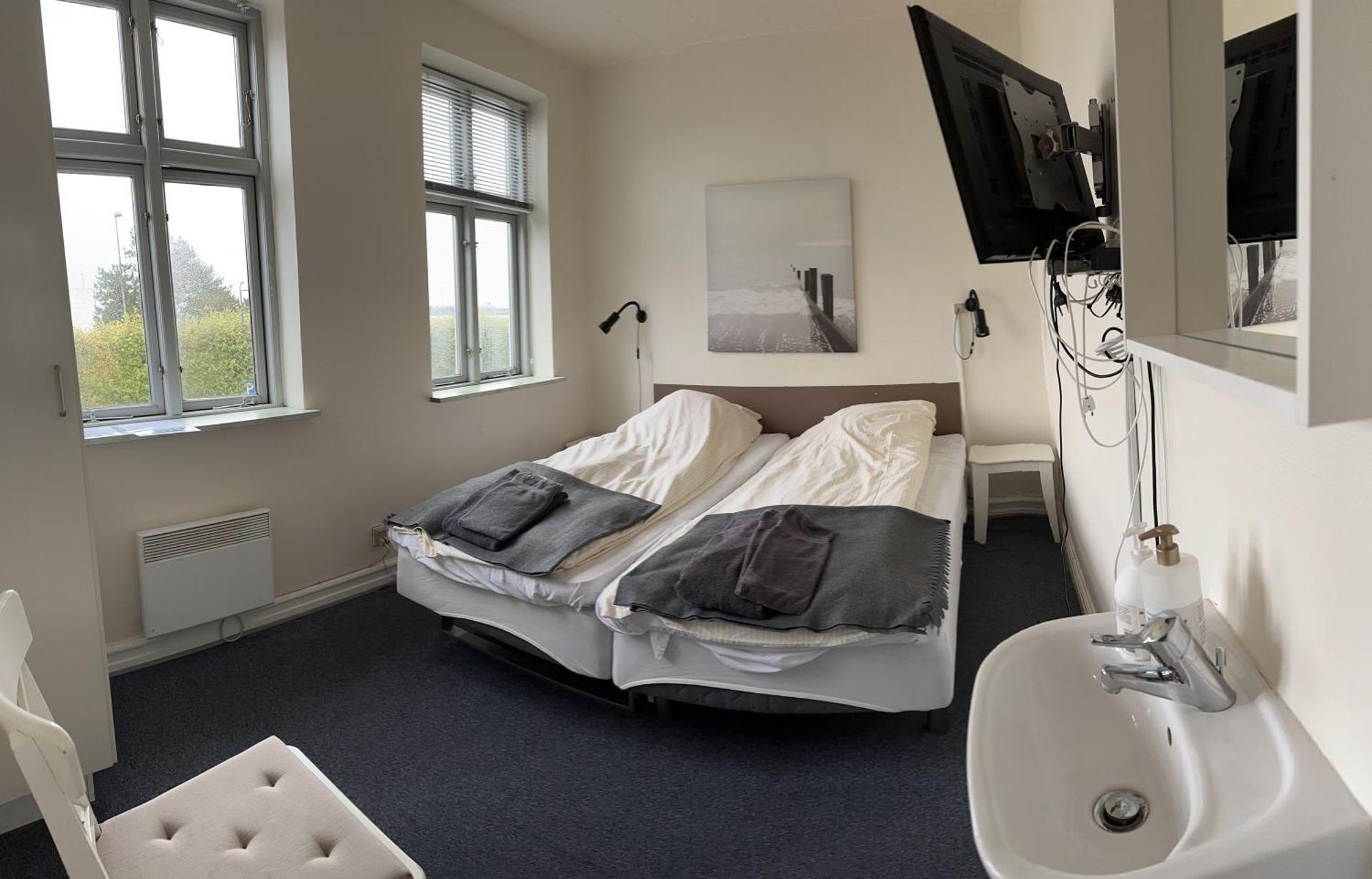 Hotel Crone Ґрено Екстер'єр фото