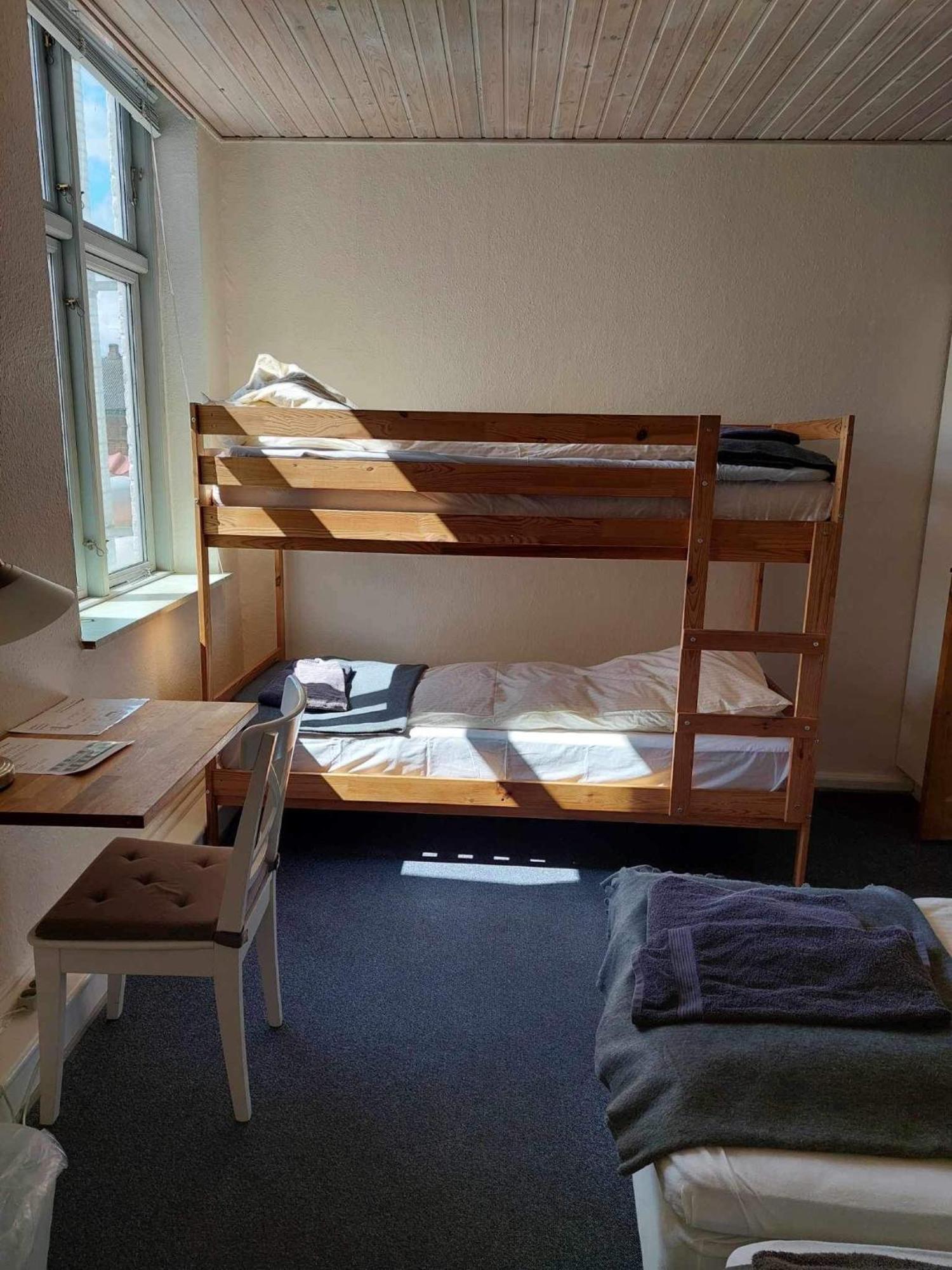 Hotel Crone Ґрено Екстер'єр фото