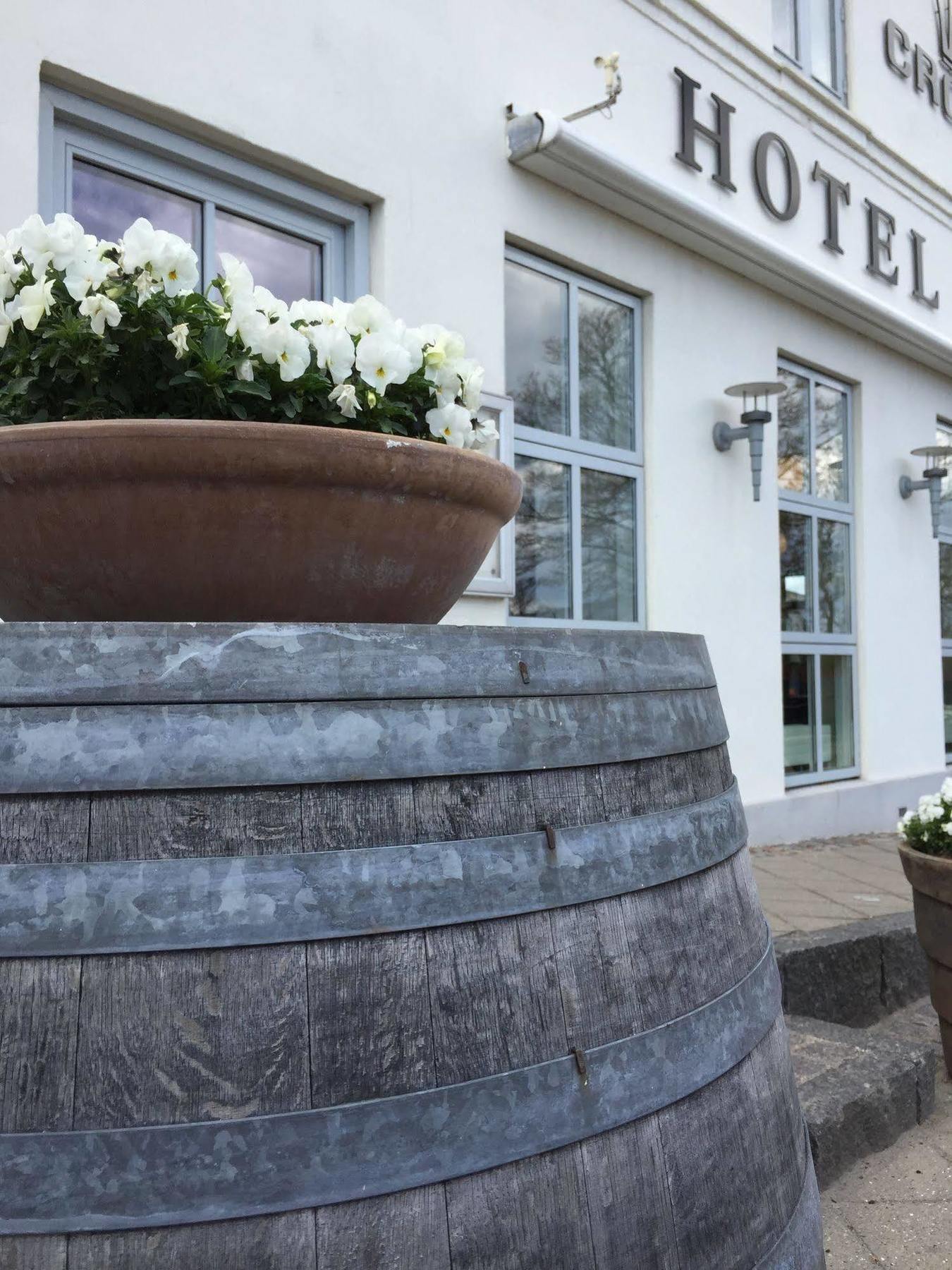 Hotel Crone Ґрено Екстер'єр фото